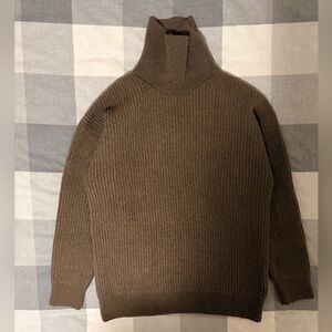 École de Pensée Brown Turtleneck Sweater